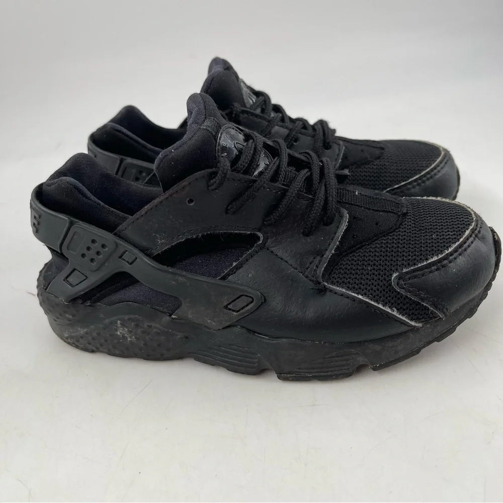 Nike Unisex Kids Huarache-Size 13 C -Black Leather Lace-Up Athletic Shoes